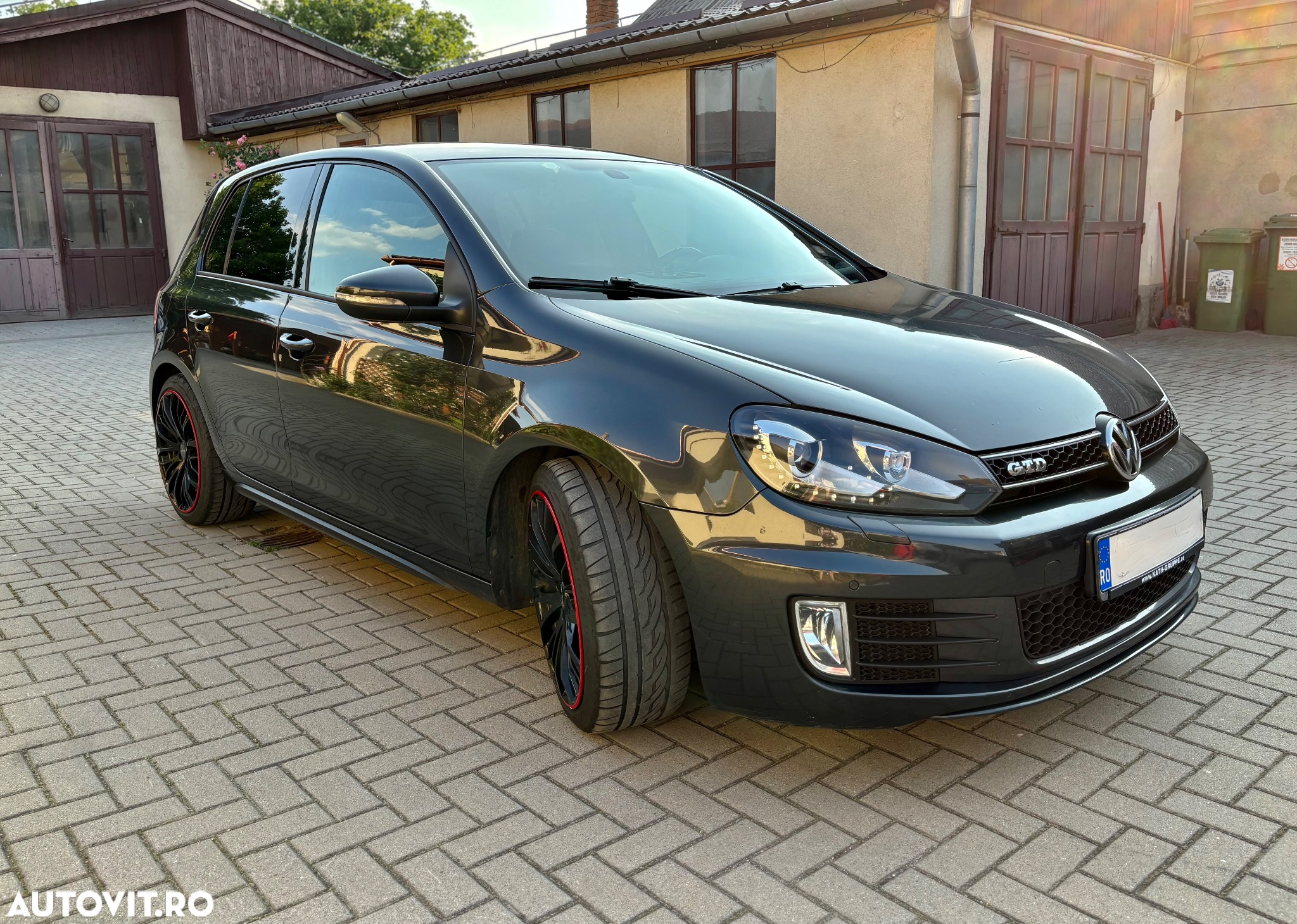 Volkswagen Golf 2.0 DPF GTD DSG - 3