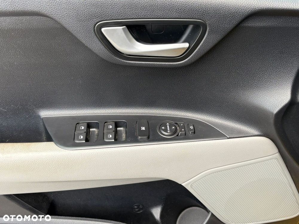 Kia Stonic 1.4 L - 9