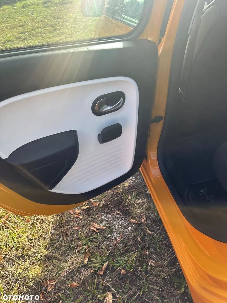 Renault Twingo SCe 75 INTENS - 14