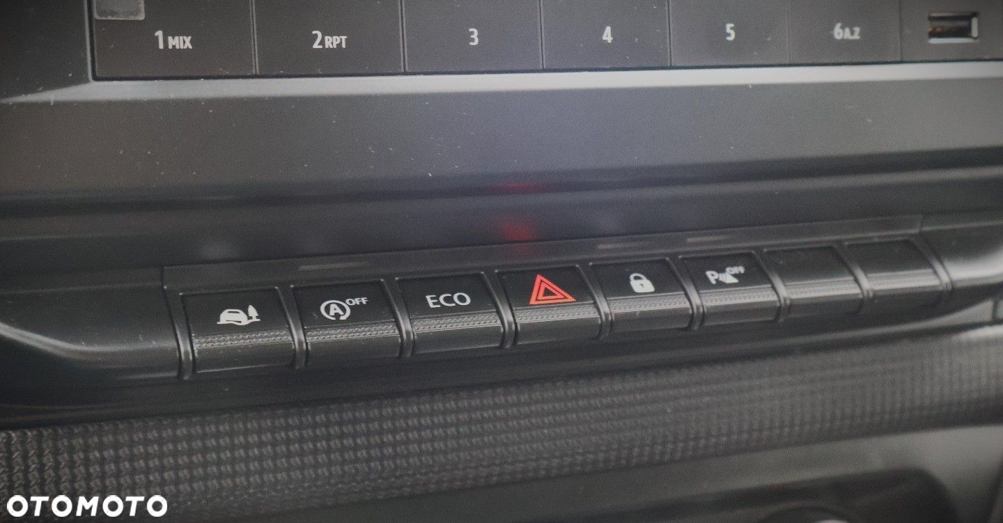 Renault Trafic - 21