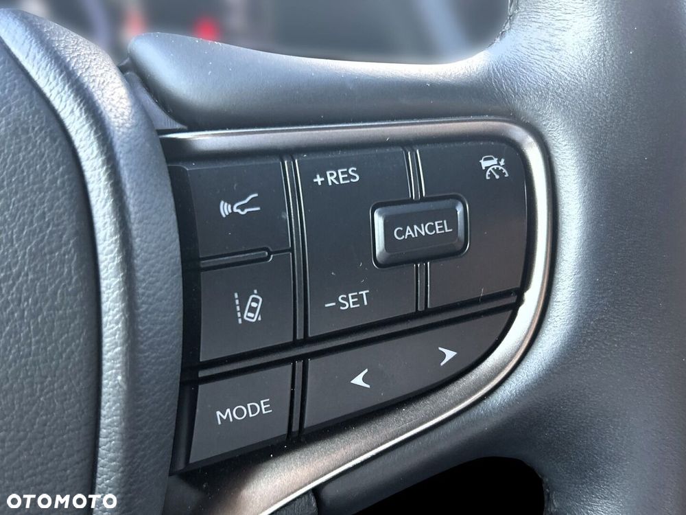 Lexus UX - 26
