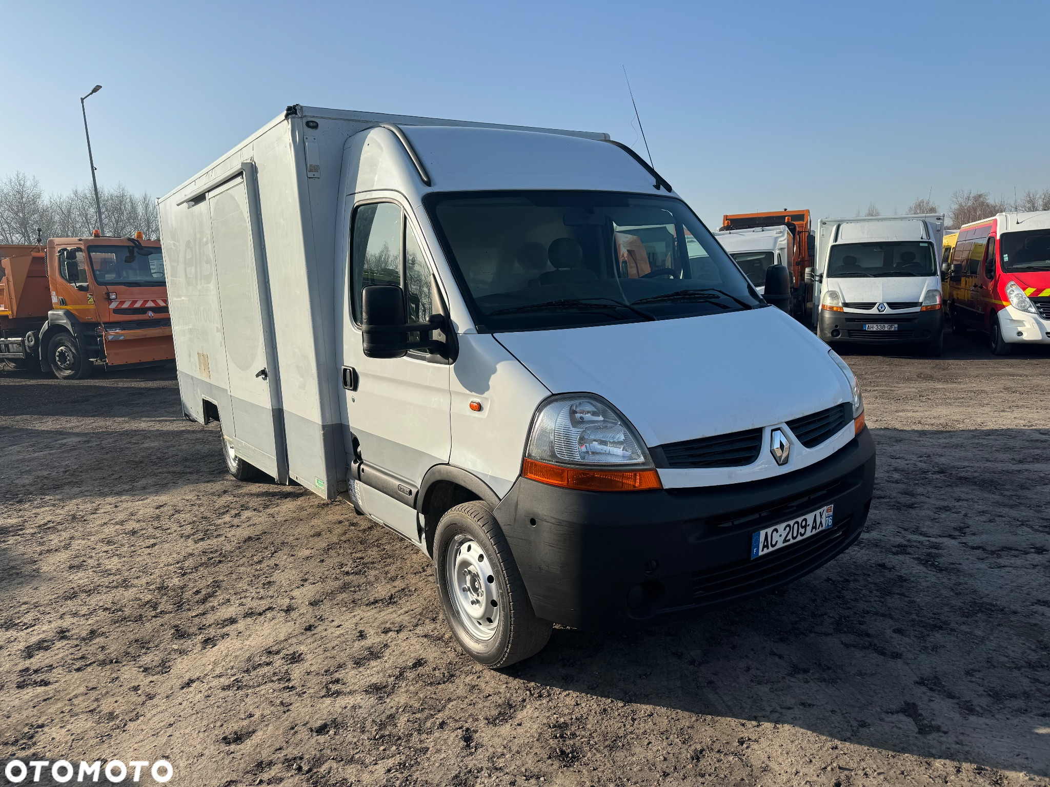 Renault Master 2009r. Kontener Niskopodłogowy Koniowóz Izoterma Max Długi Paka 410cm Winda Dhollandia - 4