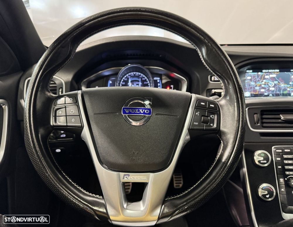 Volvo S60 2.0 D2 R-Design - 24