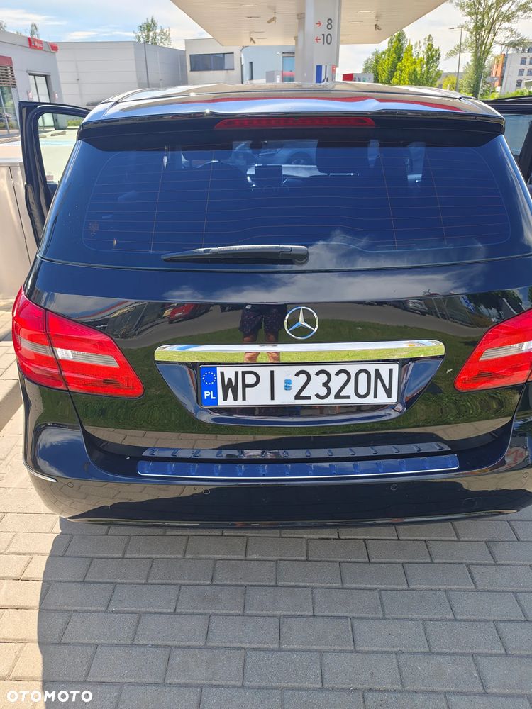 Mercedes-Benz Klasa B 180 7G-DCT - 4