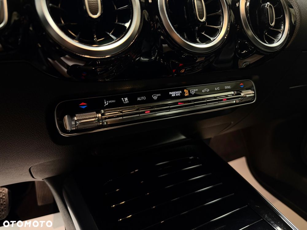 Mercedes-Benz GLA 200 Progressive - 21