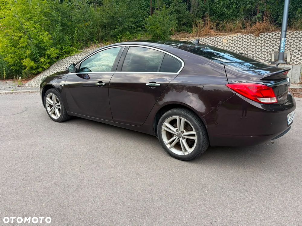 Opel Insignia 2.0 CDTI Cosmo 4x4 S&S - 2