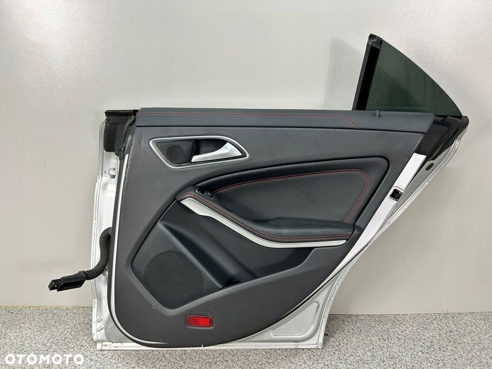 MERCEDES CLA W117 DRZWI TYŁ TYLNE PRAWE KOMPLETNE 761 - 5