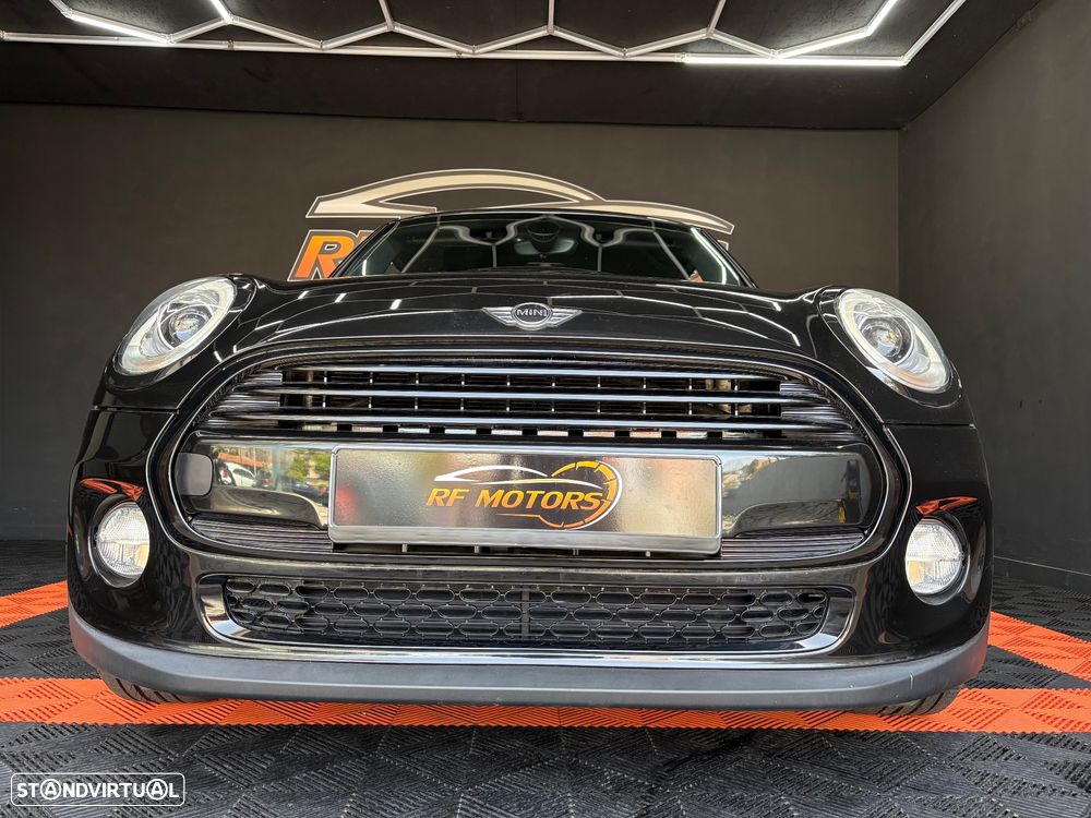 MINI 5 Portas Cooper D Aut. - 20