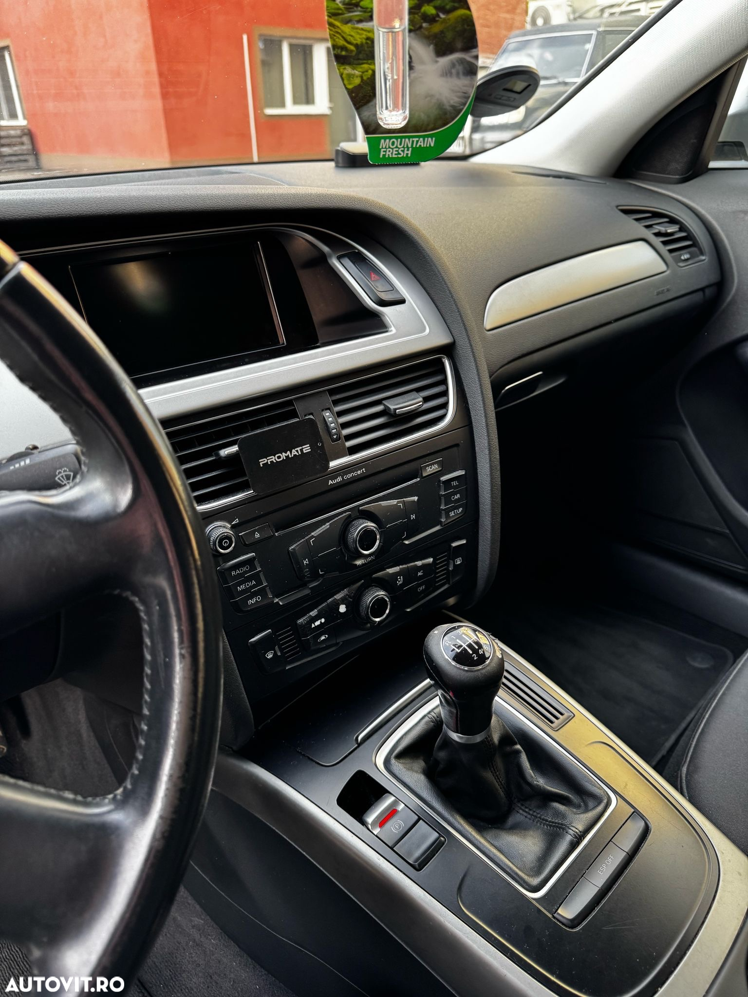 Audi A4 1.8 T Avant - 14