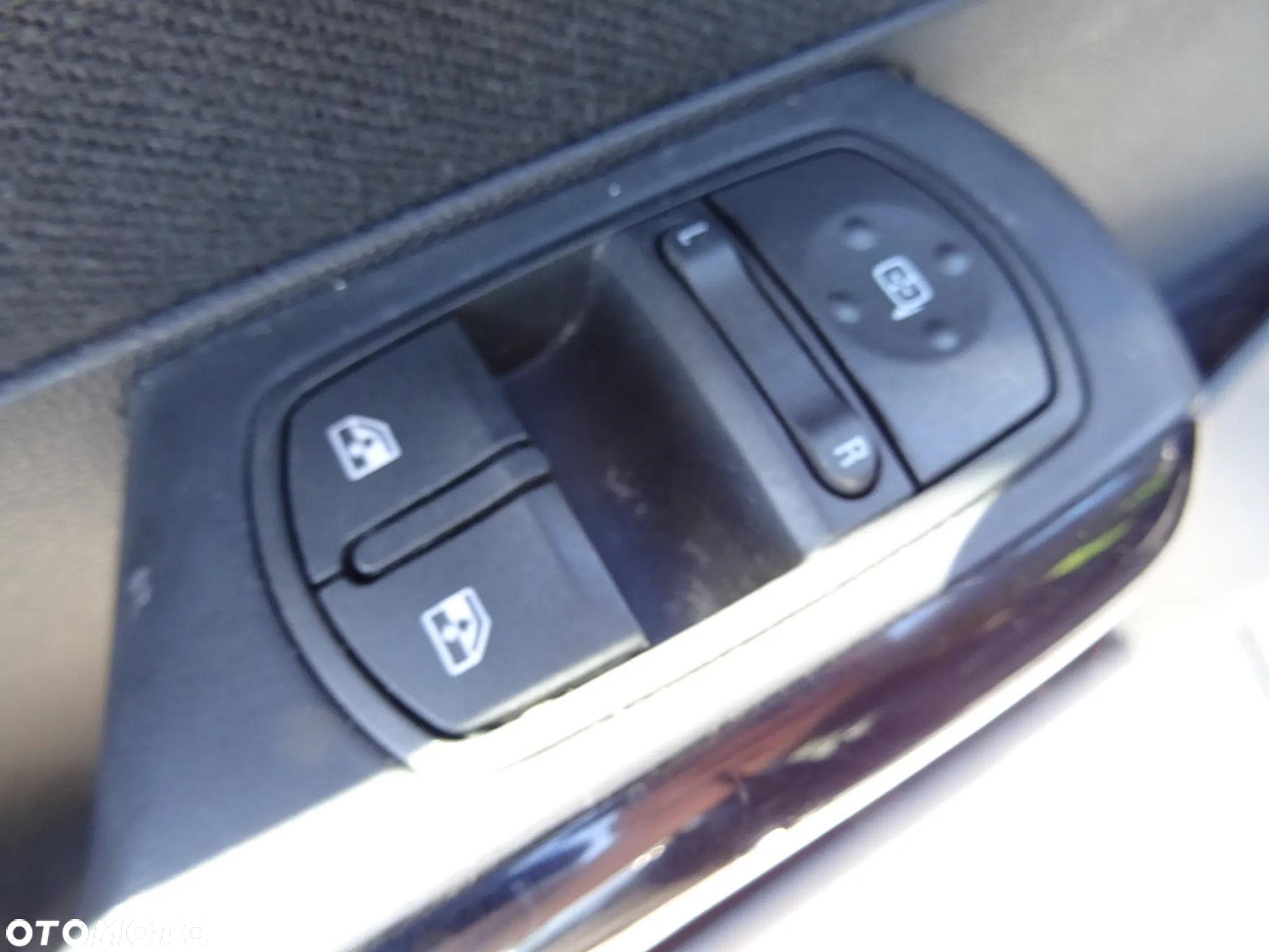Opel Corsa 1.4 16V Satellite - 21
