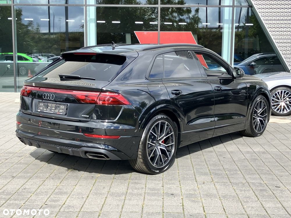 Audi Q8 - 6