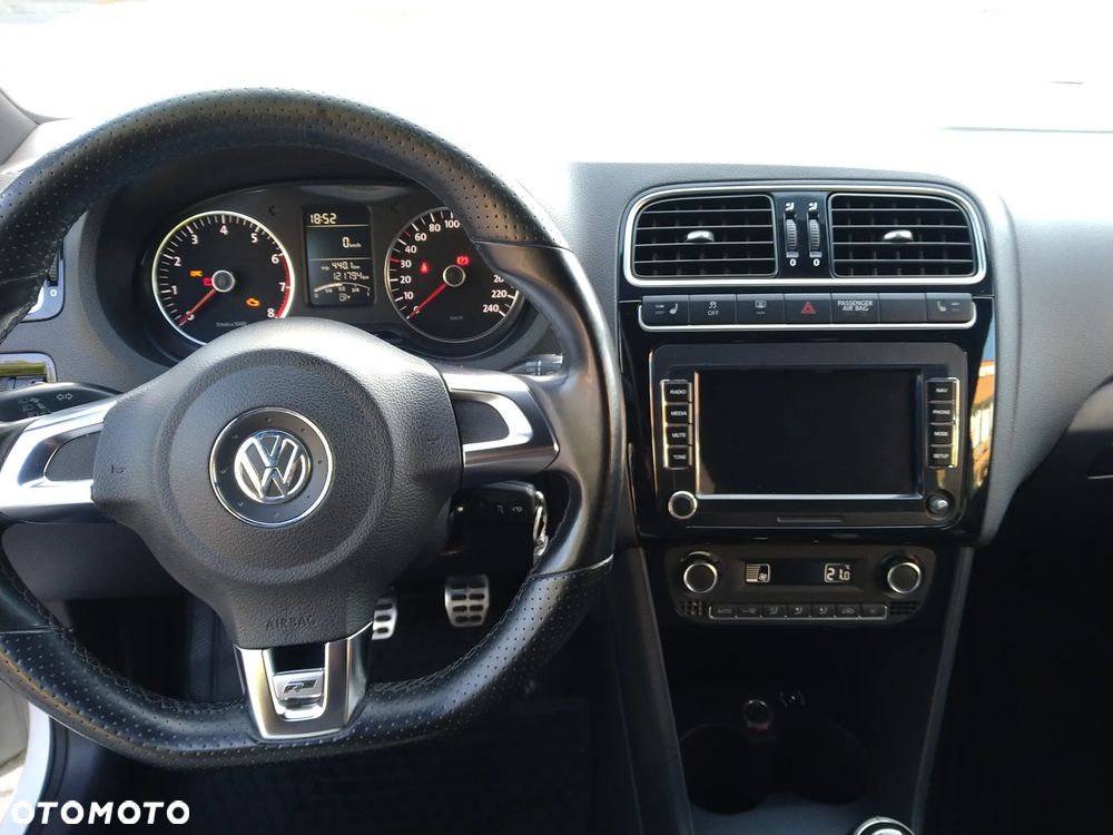 Volkswagen Polo 1.2 TSI Blue Motion Technology Highline - 9