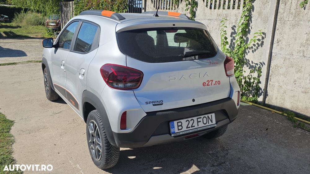 Dacia Spring 26.8 kWh Essential - 8