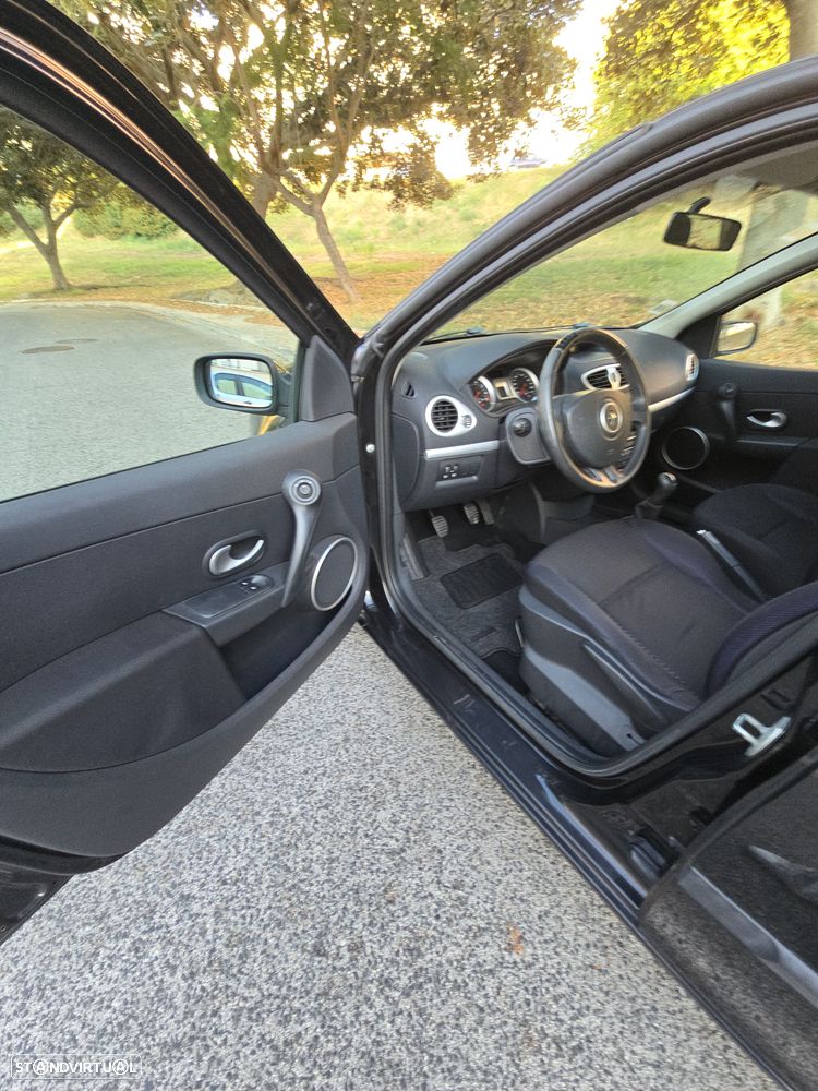 Renault Clio 1.2 16V Dynamique S - 14