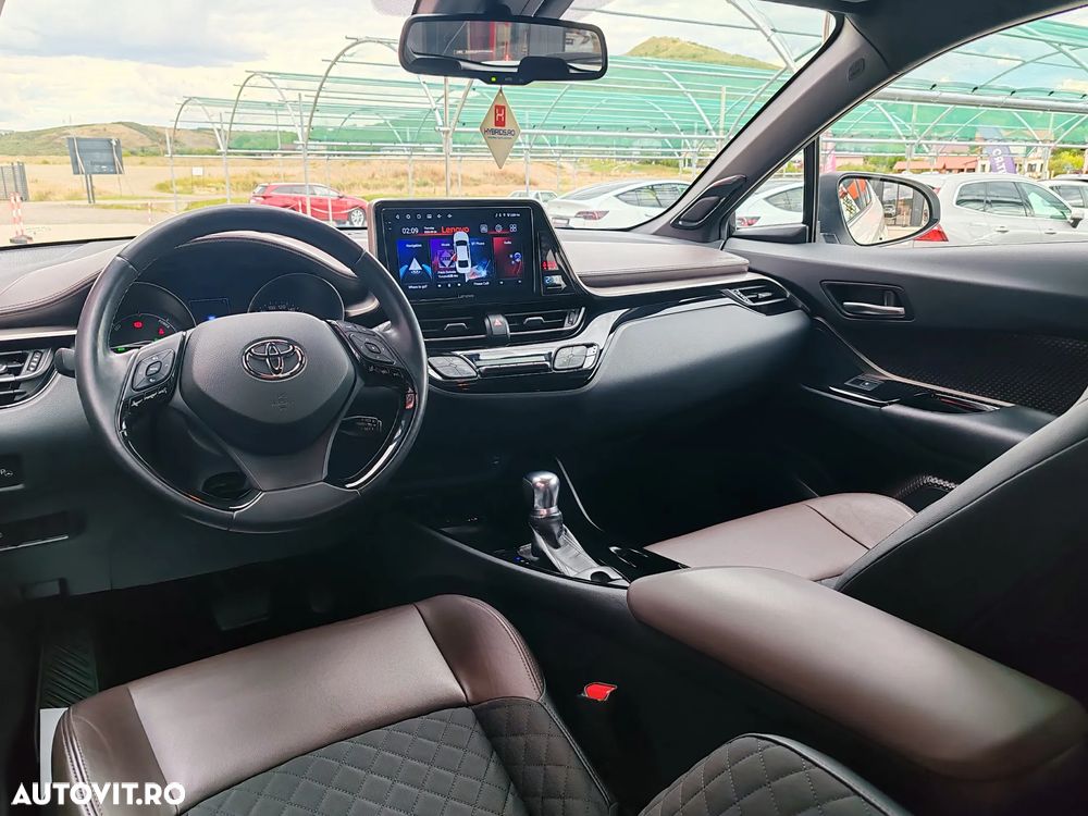 Toyota C-HR - 15