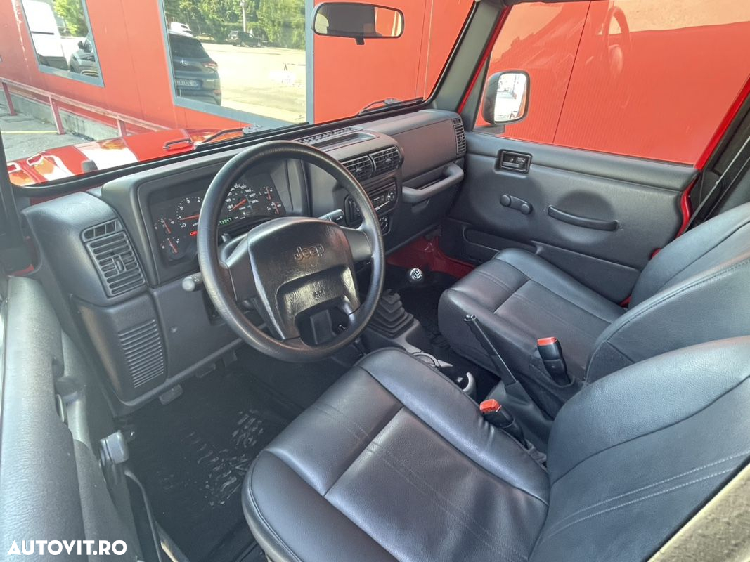 Jeep Wrangler - 13