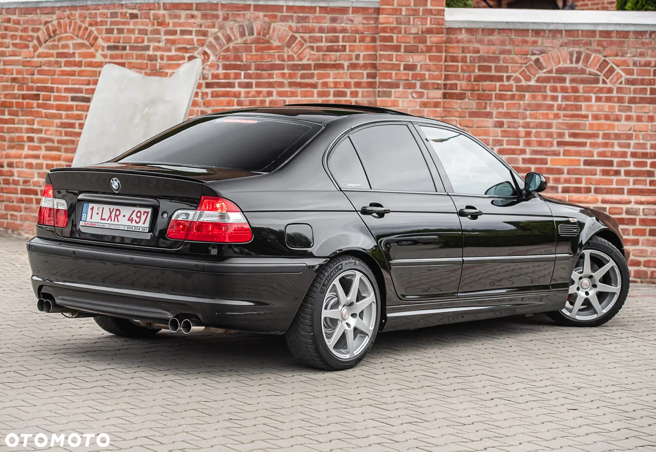 BMW Seria 3 325i Edition Sport - 11