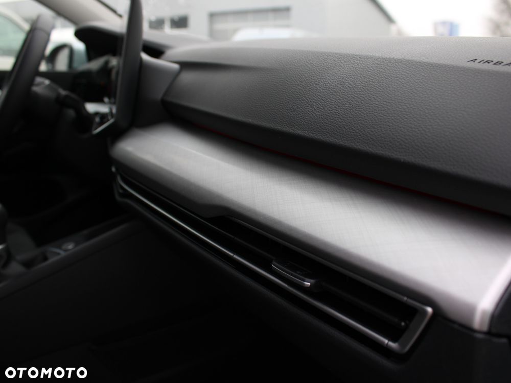 Volkswagen Golf 1.5 eTSI mHEV Life DSG - 20