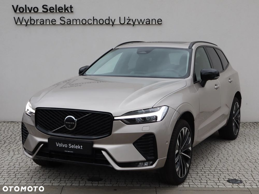 Volvo XC 60 B5 B AWD Ultra Dark - 2