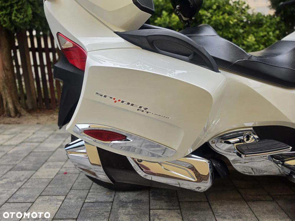 Can-Am Spyder - 5