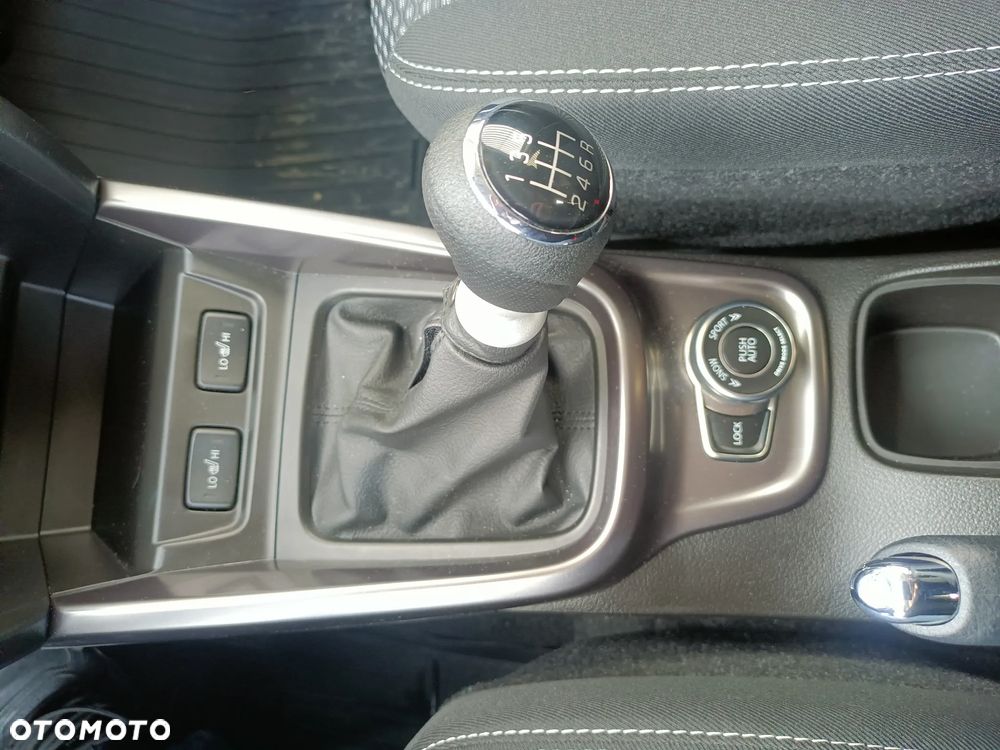 Suzuki Vitara 1.4 Boosterjet SHVS Premium 4WD - 9