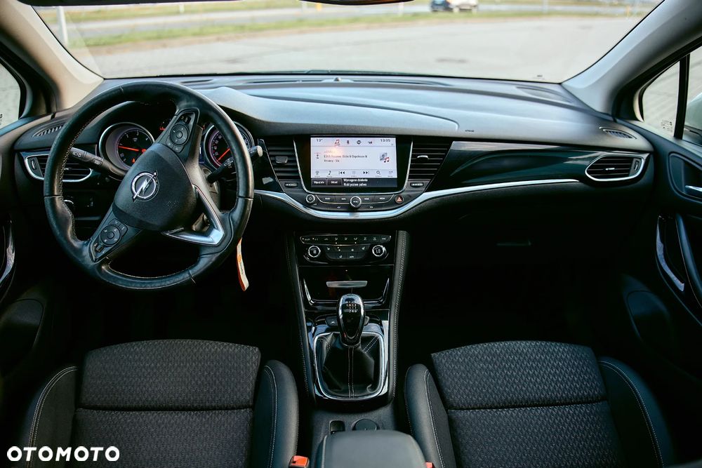 Opel Astra 1.6 D (CDTI) Start/Stop Innovation - 22