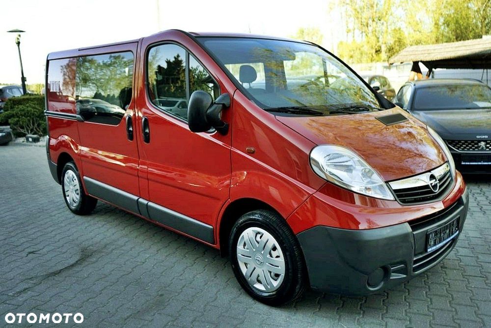Opel Vivaro - 10