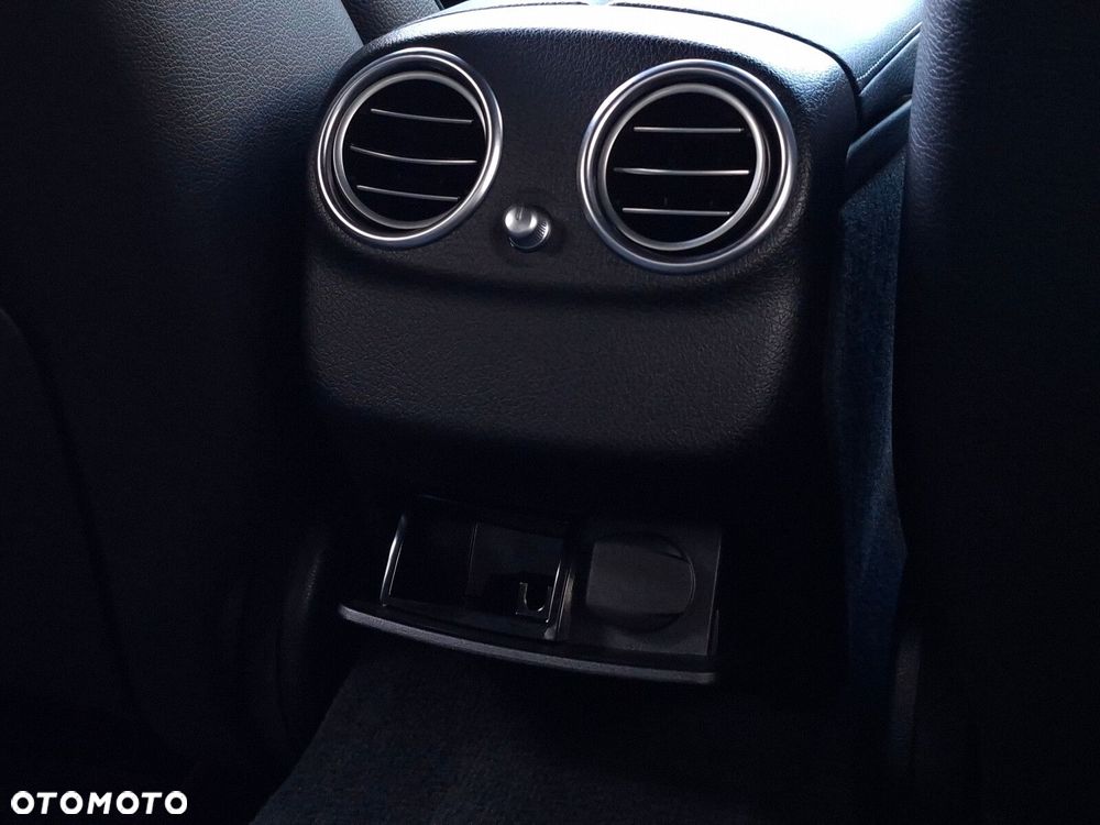 Mercedes-Benz Klasa E 220 d AMG - 15