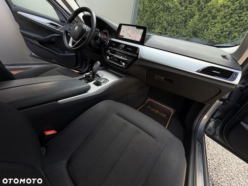 BMW Seria 5 520d - 15