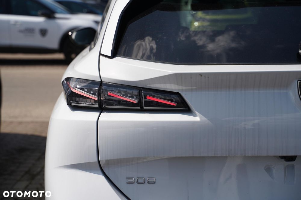 Peugeot 308 1.2 mHEV GT S&S e-DCS6 - 27