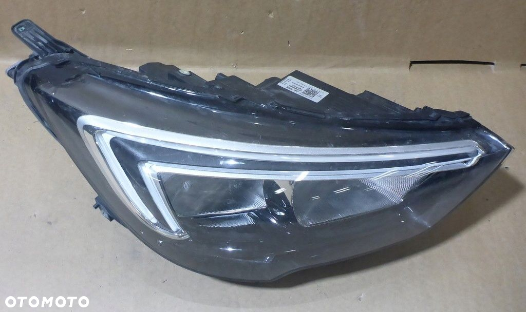 Opel Crossland X Reflektor Prawy 13467968 - 2