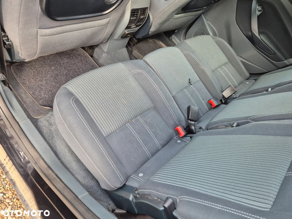 Ford C-MAX - 11