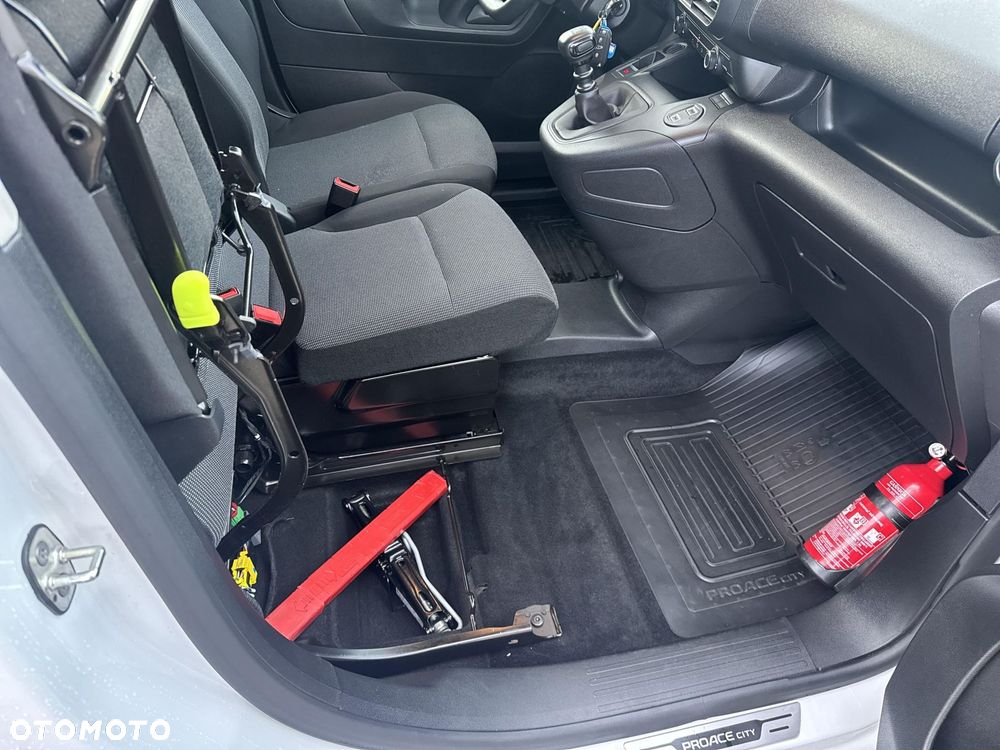 Toyota PROACE CITY - 25