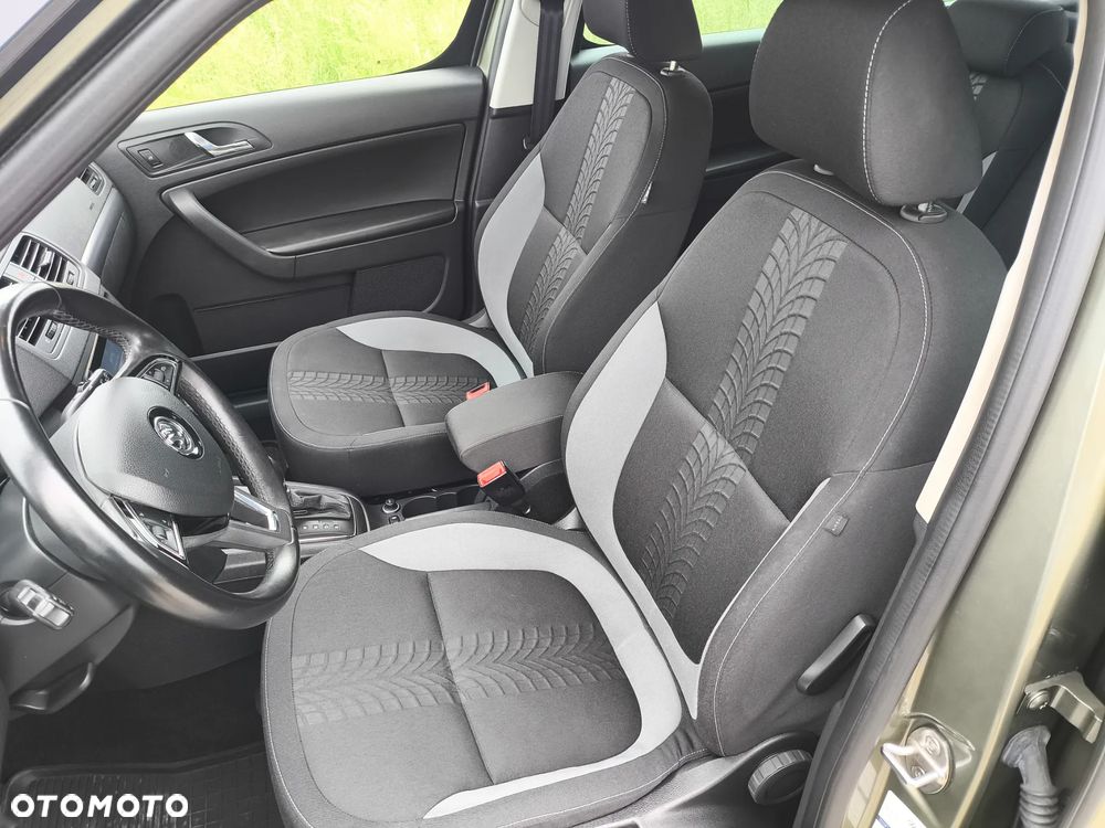 Skoda Yeti Tour Out 2.0 TDI SCR 4x4 DSG - 10