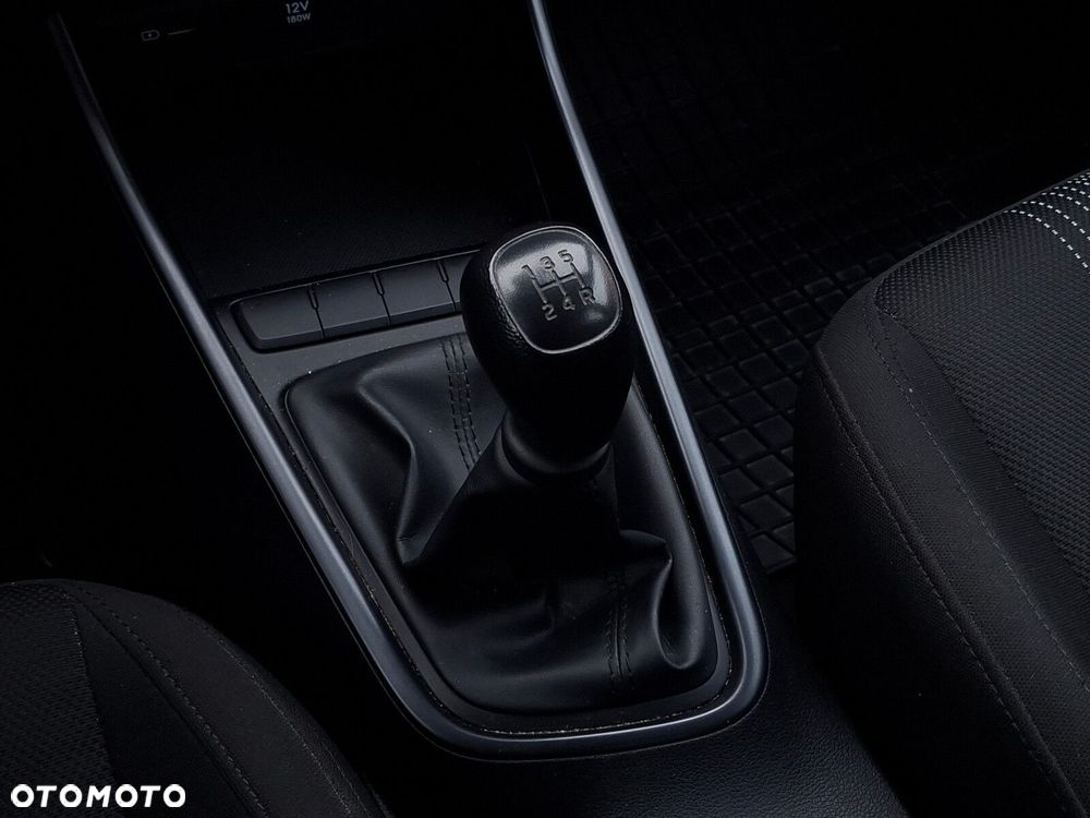 Hyundai i20 - 21