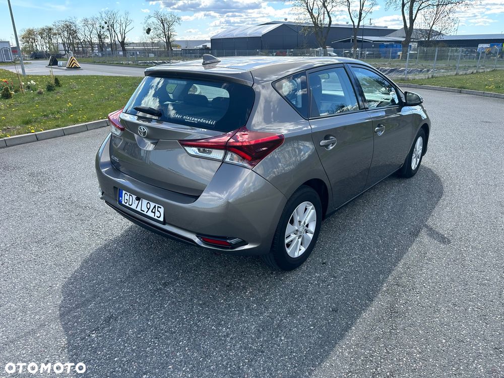Toyota Auris 1.33 VVT-i Active - 3