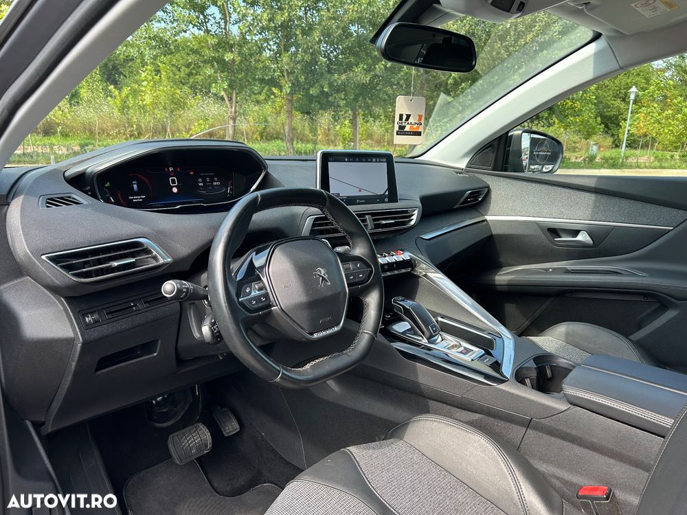 Peugeot 3008 PureTech 130 Stop & Start GPF EAT8 Allure - 12