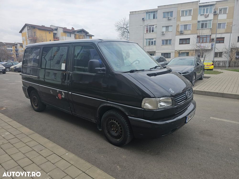 Volkswagen Caravelle - 1