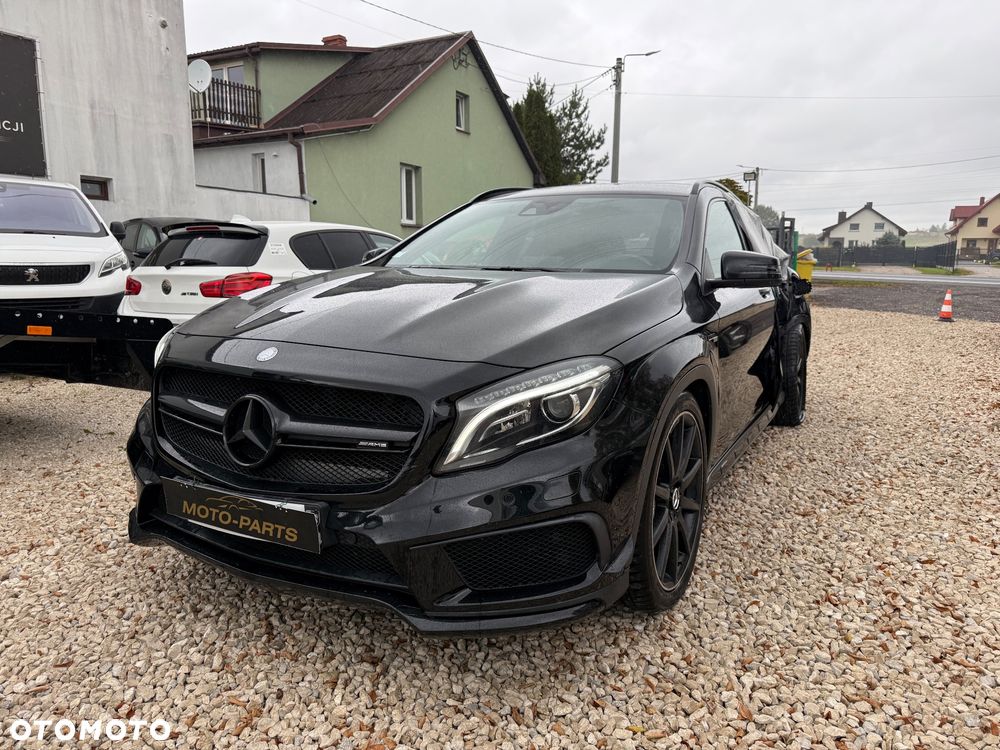 Mercedes-Benz GLA - 2