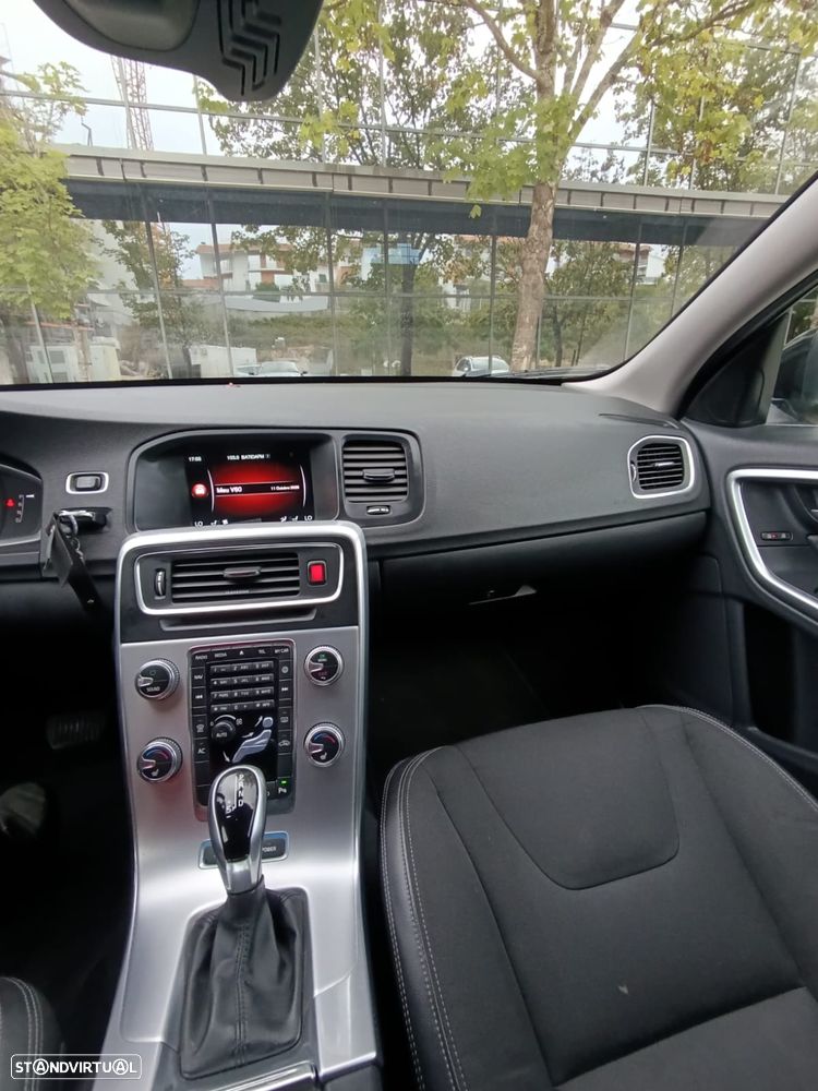 Volvo V60 - 13