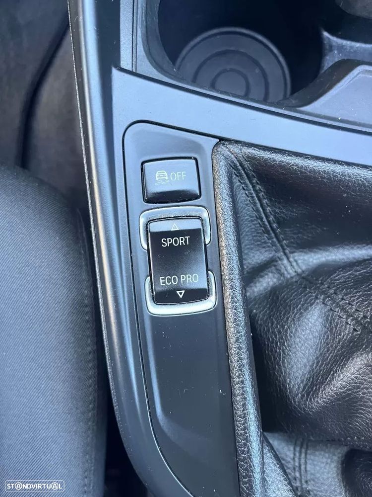 BMW 120 d Sport Line - 31