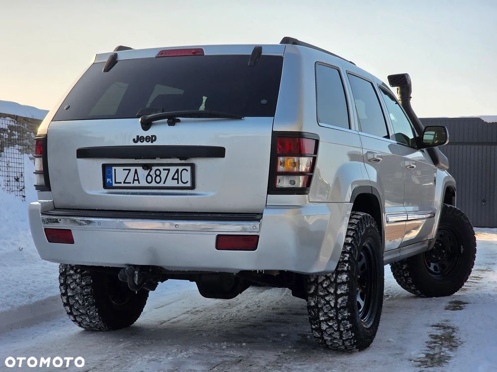 Jeep Grand Cherokee - 19