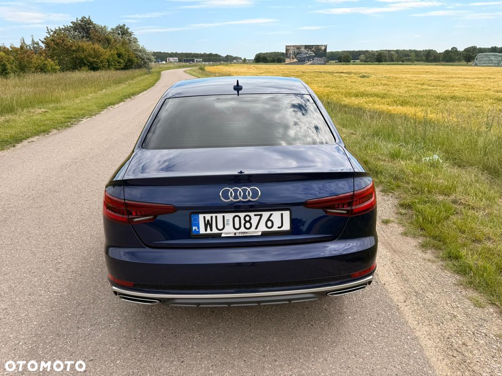 Audi A4 Limousine 35 TFSI Sport S tronic - 4