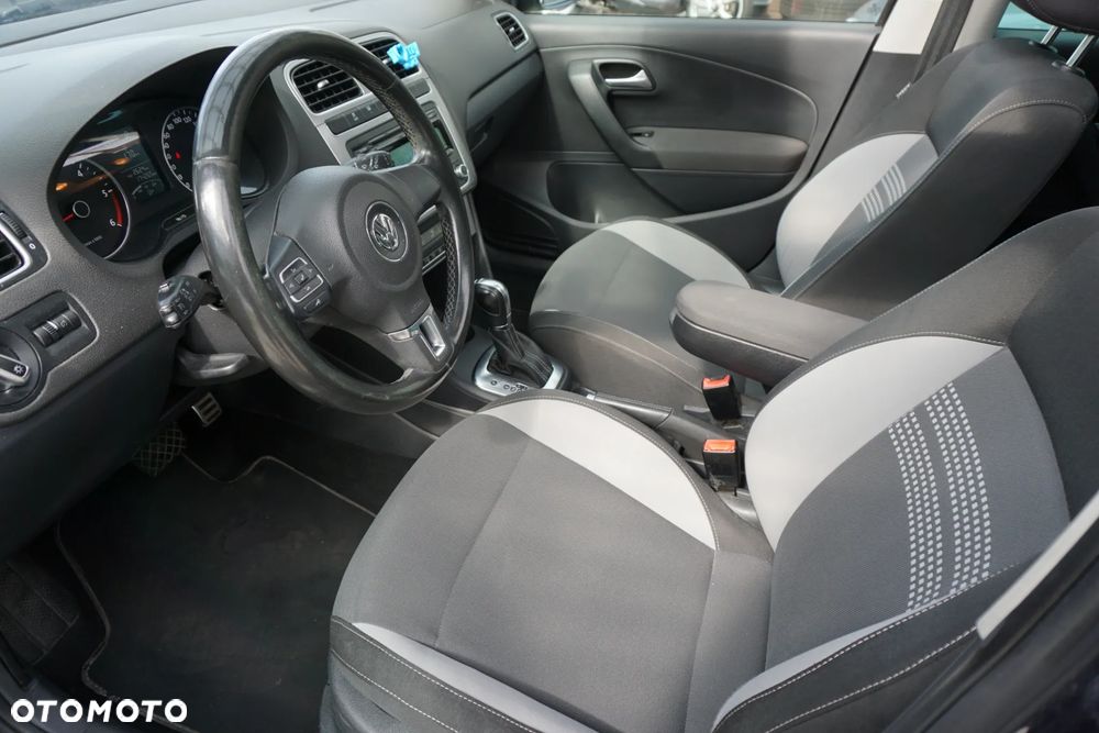 Volkswagen Polo 1.6 TDI DSG Life - 10