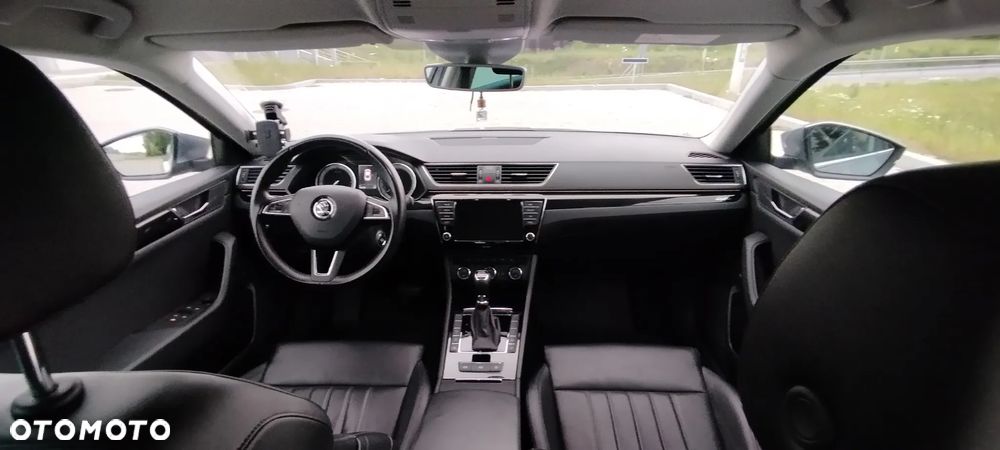 Skoda Superb 2.0 TDI 4x4 L&K DSG - 5