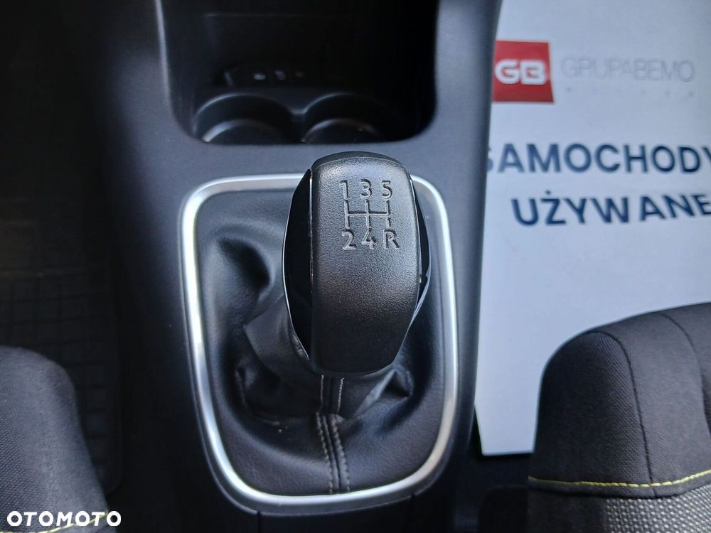 Citroën C3 1.2 PureTech Shine - 24
