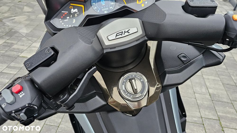 Kymco AK 550 - 12