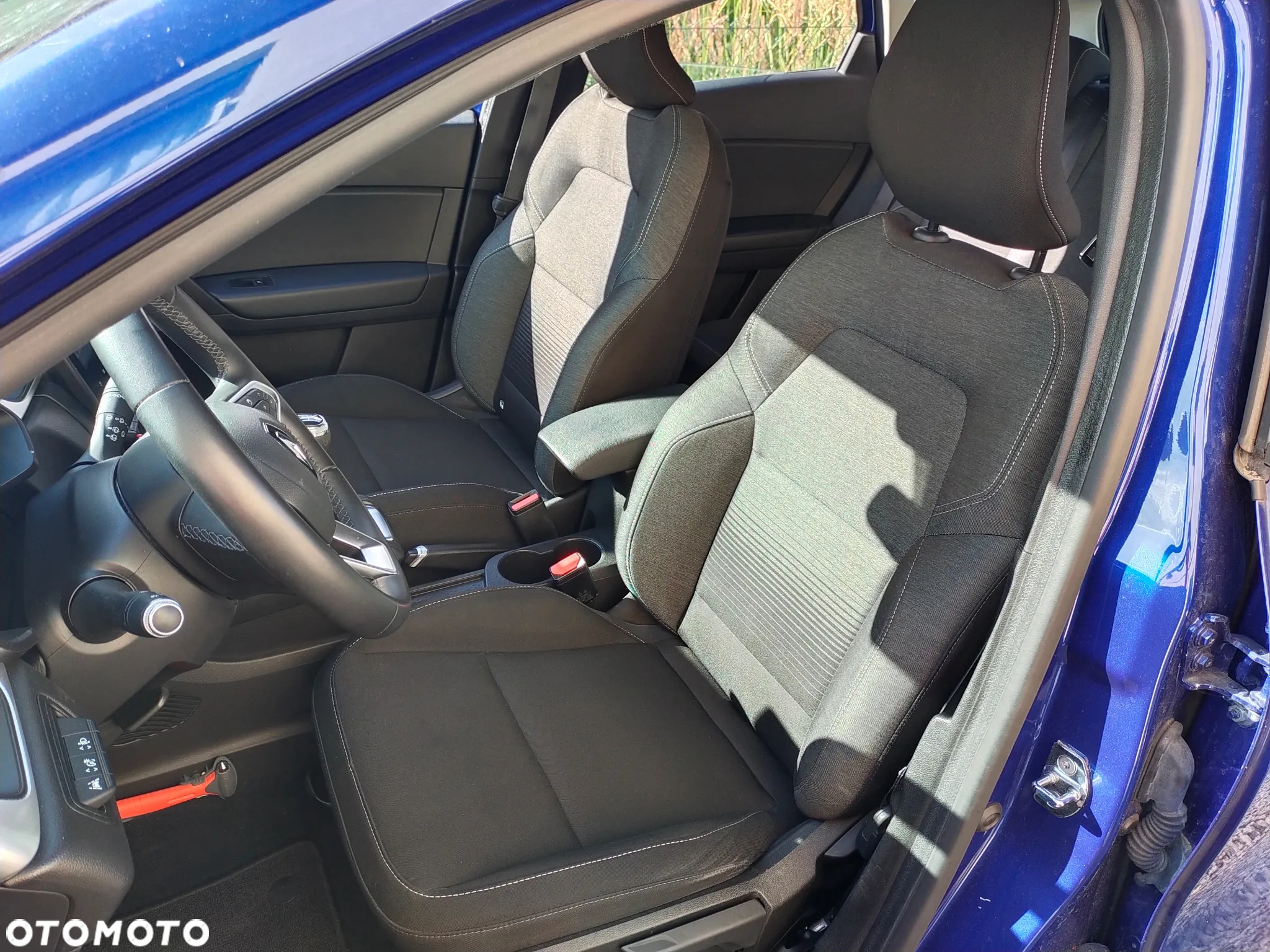 Renault Captur 1.0 TCe Zen - 17