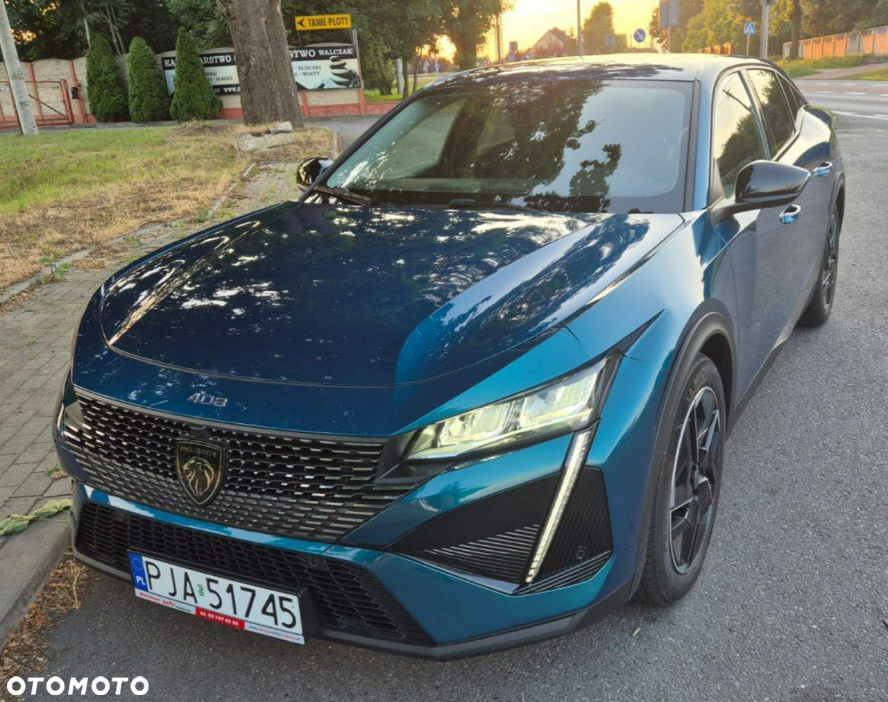 Peugeot 408 - 1