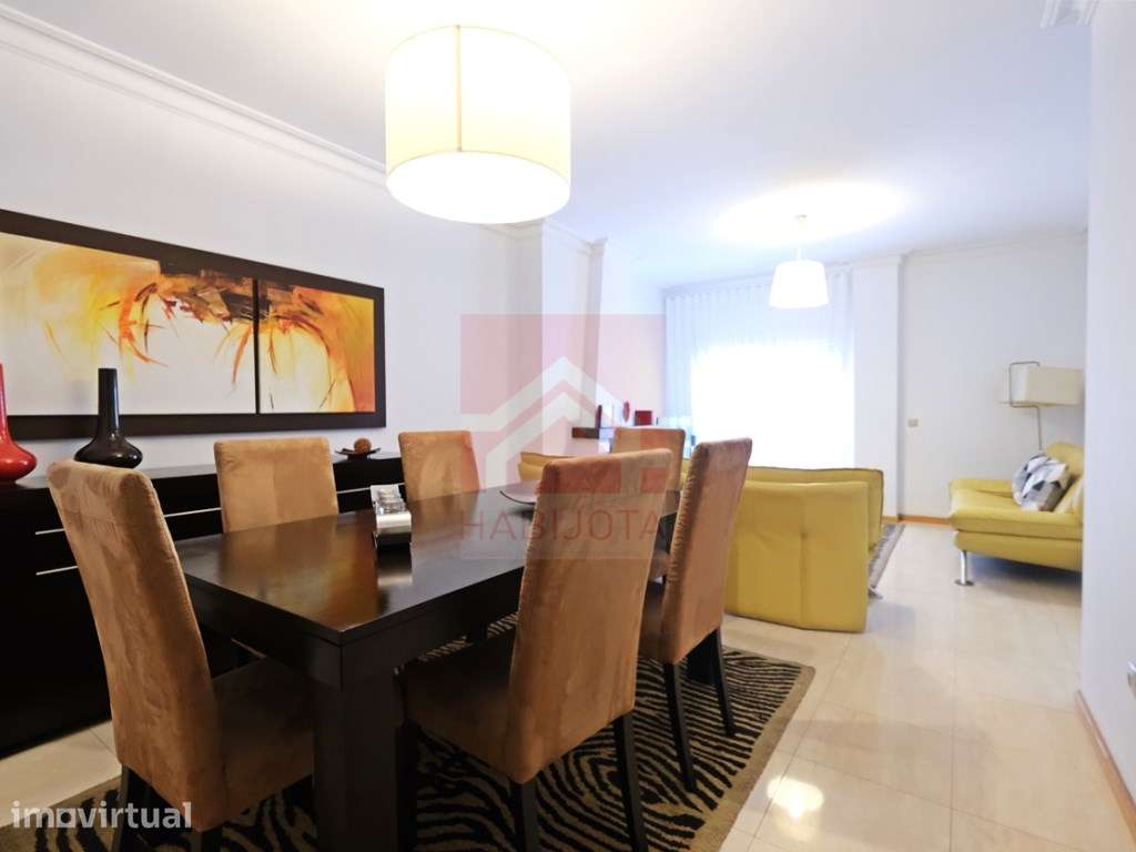 Apartamento T3 mobilado no centro de Rio Tinto - Entrada Imediata